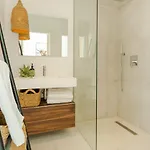 Unique & Luxurious With Heated Pool, Gym & C 펜션 말라가