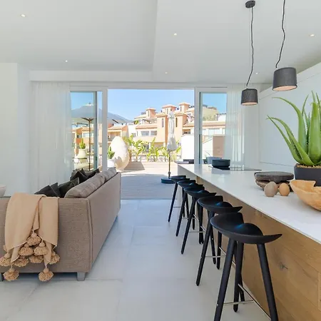 Unique & Luxurious With Heated Pool, Gym & C * Màlaga