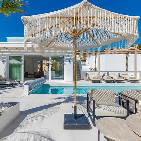 Holiday home Unique & Luxurious With Heated Pool, Gym & C Malaga