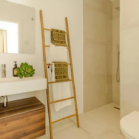 Prázdninový dům Unique & Luxurious With Heated Pool, Gym & C *