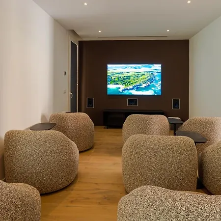 Unique & Luxurious With Heated Pool, Gym & C * Malaga