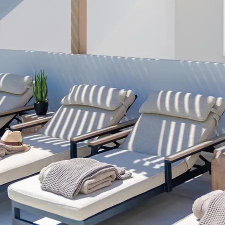 Unique & Luxurious With Heated Pool, Gym & C Prázdninový dům *