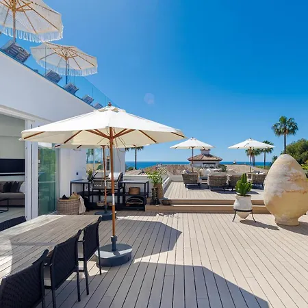 Holiday home Unique & Luxurious With Heated Pool, Gym & C *